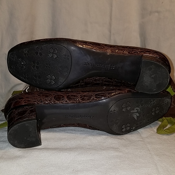 Naturalizer Comfort Heels Brown Reptile Design Size 7 - Picture 7 of 7
